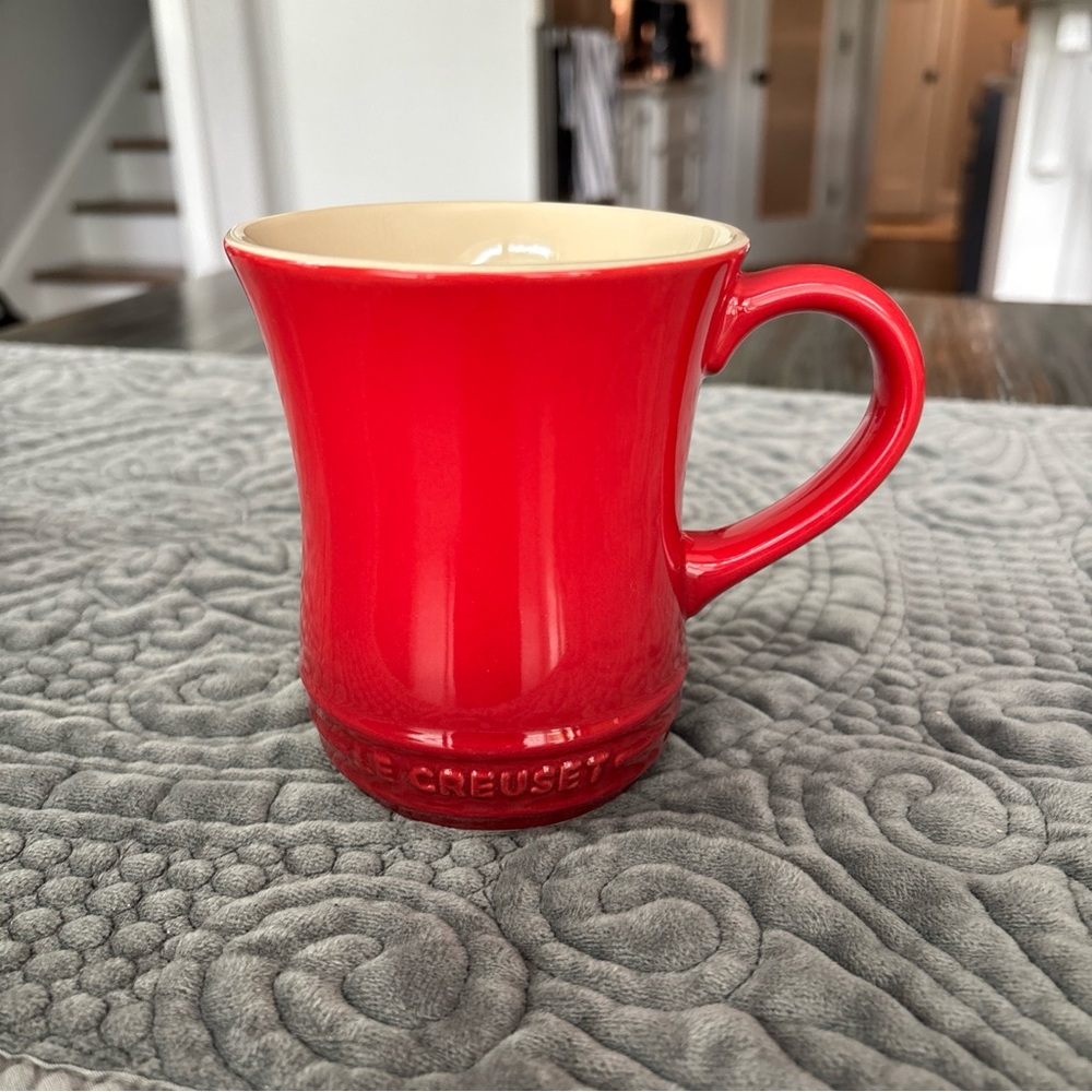 Le Creuset Stoneware Tea/Coffee Mug, 14 oz., Cerise Red Ombré Ceramic Cup